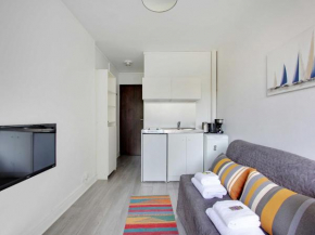 Cosy studio w view of Canal de l'Ourcq La Villette